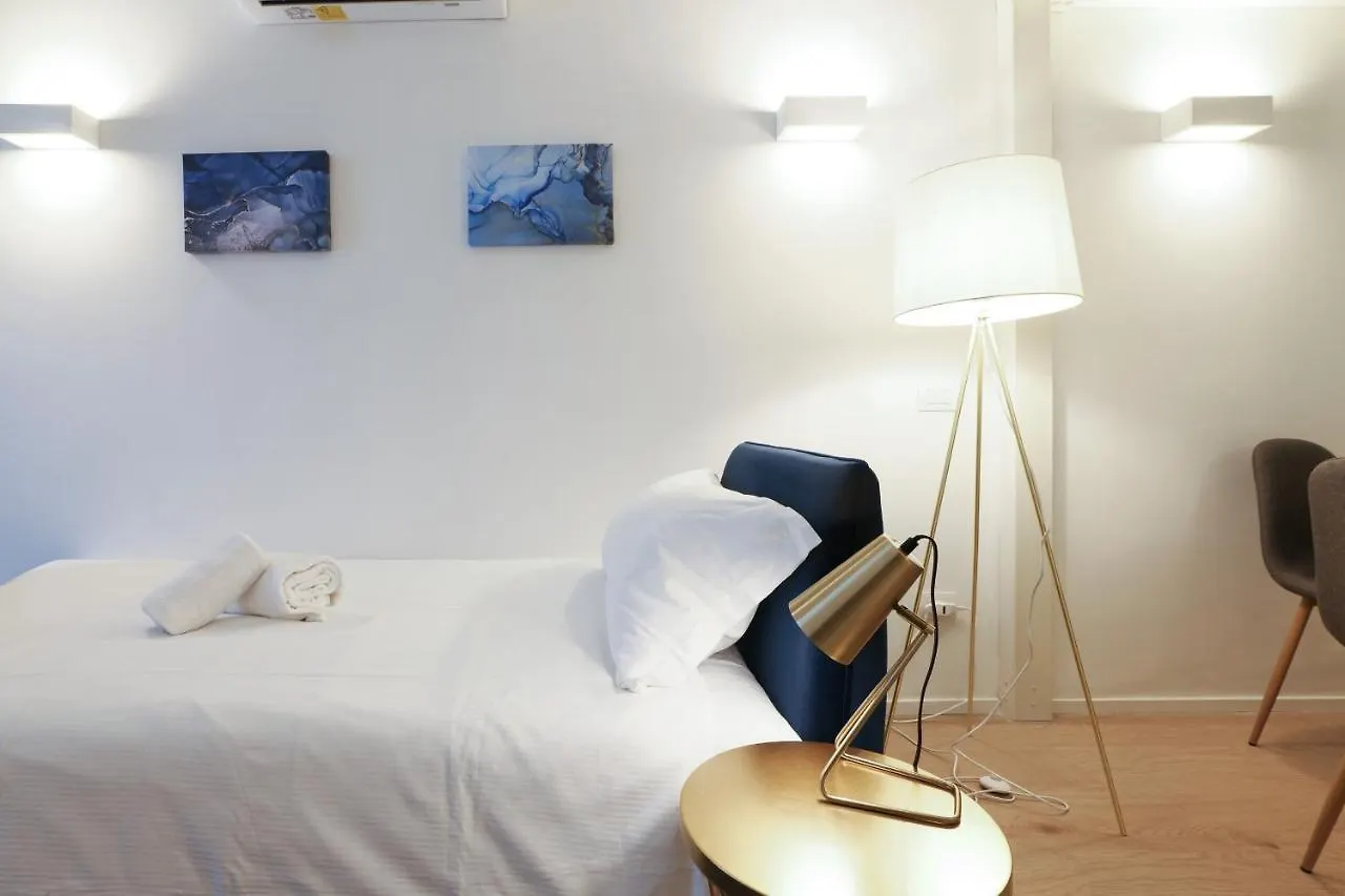 Appartamento Primopiano - Aragona Flats Milano Italia