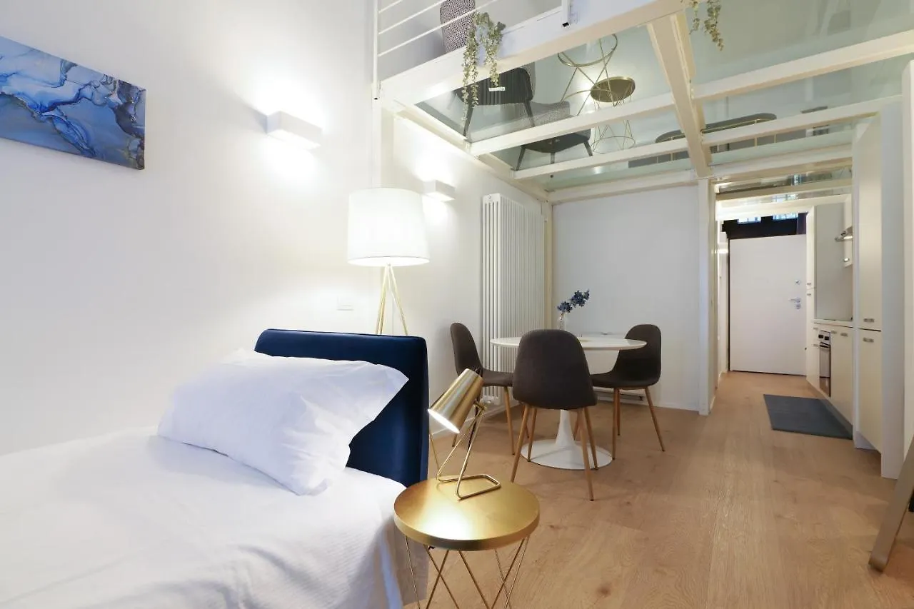 Appartamento Primopiano - Aragona Flats Milano 0*,  Italia