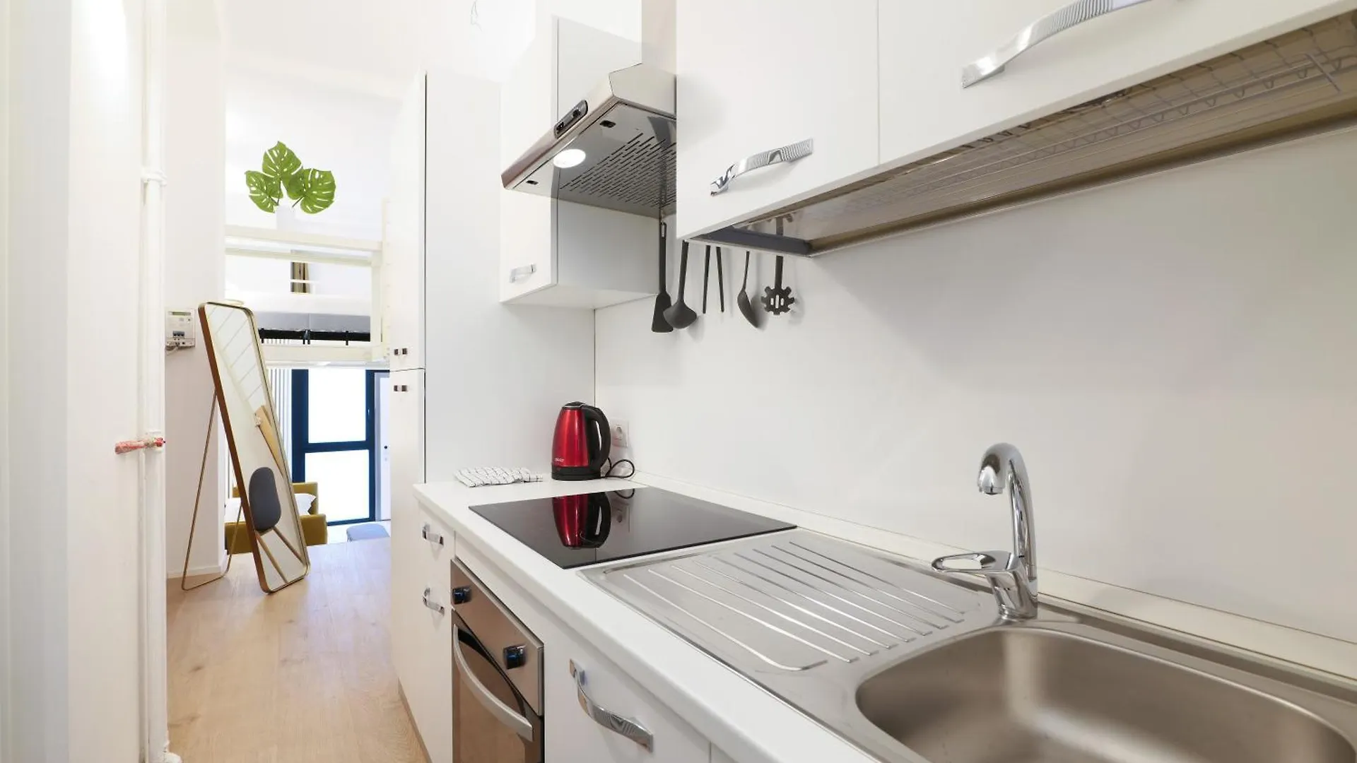 Appartamento Primopiano - Aragona Flats Milano 0*,  Italia