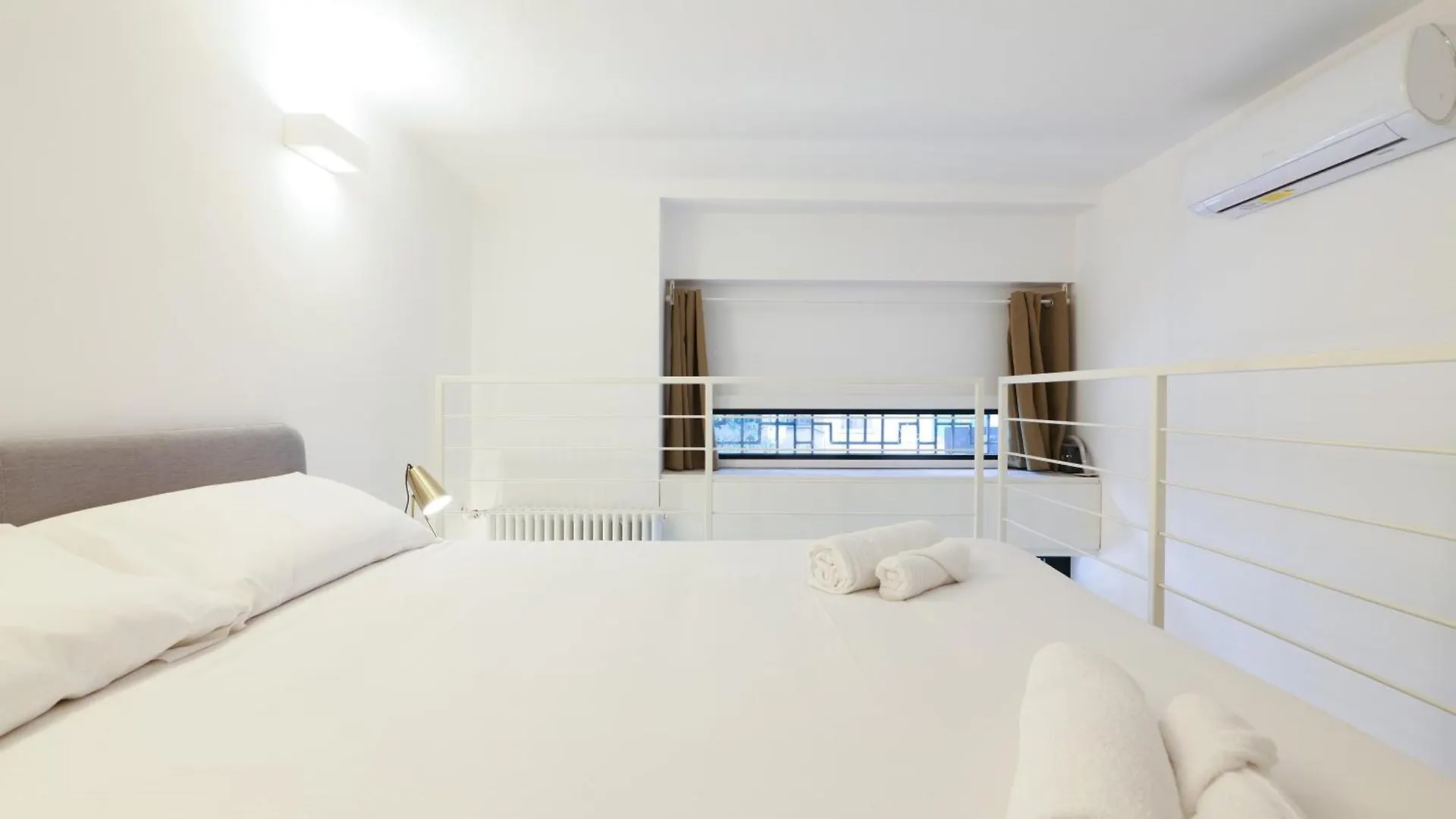 Appartamento Primopiano - Aragona Flats Milano 0*,  Italia
