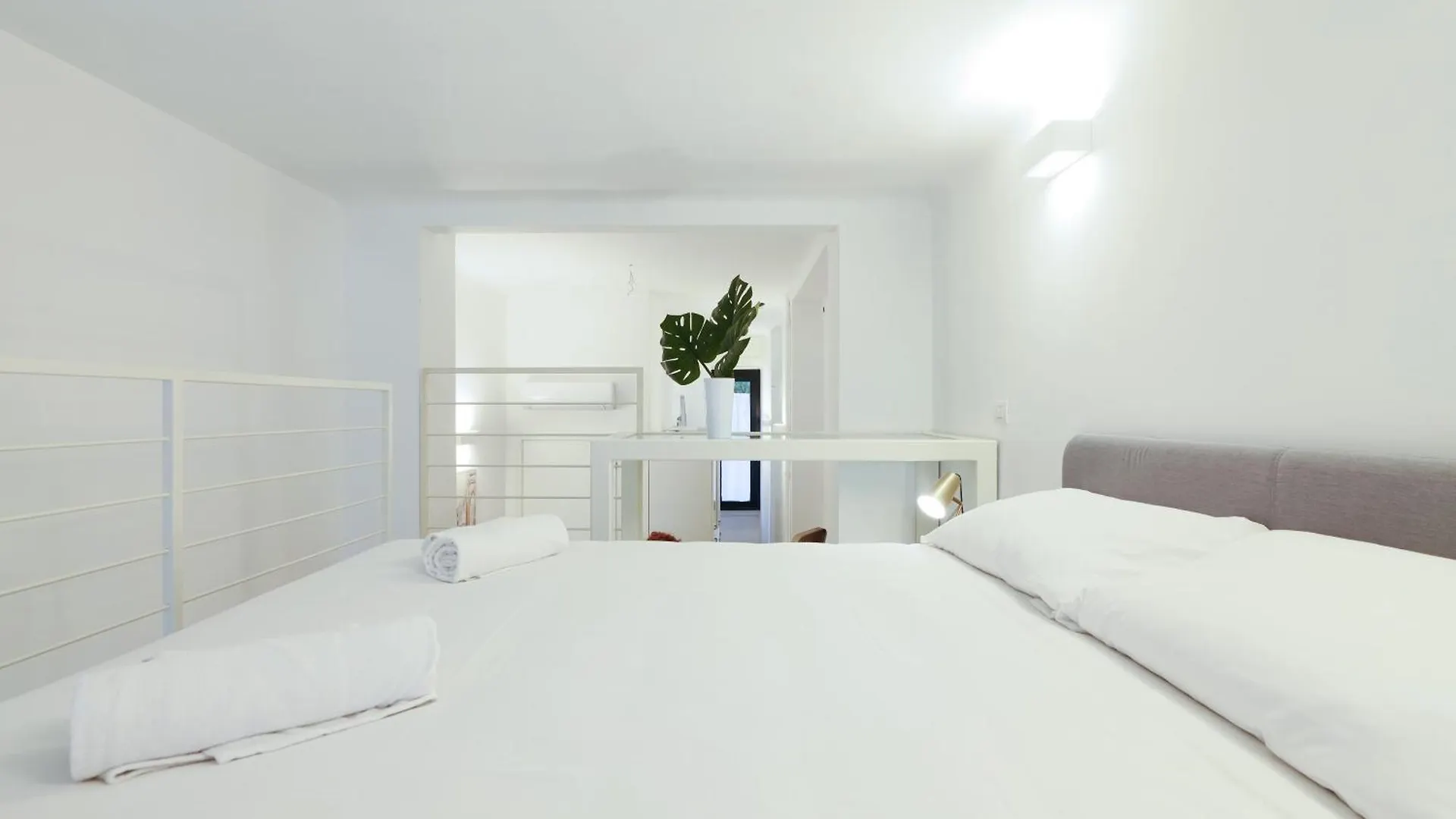 Appartamento Primopiano - Aragona Flats Milano Italia