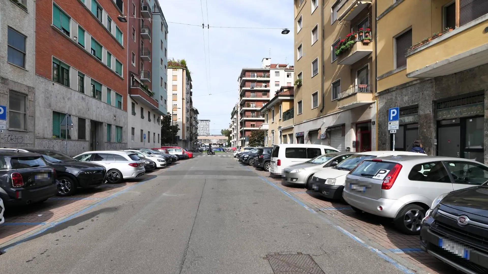 Appartamento Primopiano - Aragona Flats Milano Italia